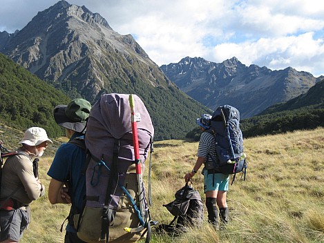 2016-01-08 09.10.44 IMG_2411 Bruce - Simon Brian and Philip in upper Dingle Burn view upstream.jpeg: 2816x2112, 784k (2016 Mar 16 20:55)