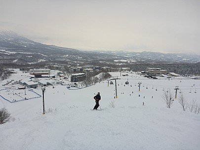 2016-02-23 11.14.19 P1000417 Simon - Adrian at top of Boyo course.jpeg: 4608x3456, 6267k (2016 Feb 23 11:14)
