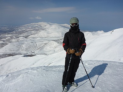2016-02-28 10.40.24 P1000583 Simon - Adrian on second summit Mt Niseko An'nupuri.jpeg: 4608x3456, 6236k (2016 Feb 28 10:40)