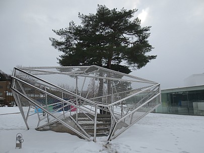 2017-01-17 12.33.42 IMG_8713 Anne - Contemporary Museum of Japan sculpture.jpeg: 4608x3456, 5165k (2017 Jan 26 18:35)