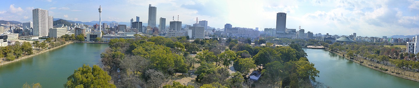 2017-01-22 12.38.33 Panorama Simon - view of moat from Castle Tower_stitch.jpeg: 7808x1650, 13194k (2017 Aug 05 16:21)