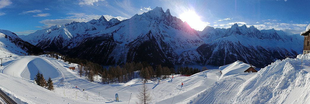 2018-01-27 09.32.44 LG6 Simon - Téléphérique de La Flégère panorama.jpeg: 11504x3872, 12557k (2023 Jan 31 17:33)