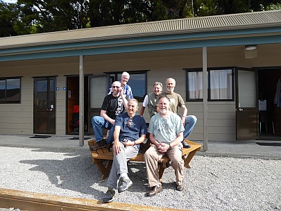 2019-01-12 17.00.38 P1010514 Brian - group Photo at Fox Glacier holiday park.jpeg: 4000x3000, 4870k (2019 Jan 12 17:00)