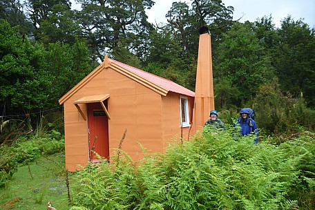 2019-01-13 16.08.25 P1050649 Philip - Simon and Jim at Tunnel Creek Hut.jpeg: 4320x2880, 4790k (2019 Jun 24 21:12)