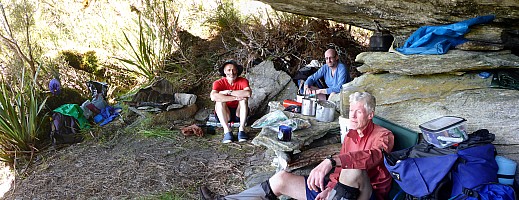Tunnel Creek Hut to Paringa Rock Biv