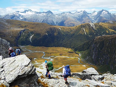 2019-01-17 13.24.30 P1010592 Brian - first view of Marks Flat.jpeg: 4000x3000, 5295k (2019 Jun 24 21:09)