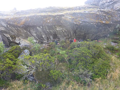 2019-01-17 18.26.28 P1020584 Simon - in the Marks Flat rock biv.jpeg: 4608x3456, 6420k (2019 Jun 20 21:11)