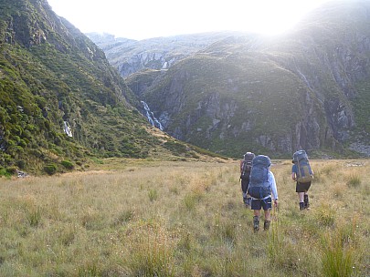2019-01-18 08.34.17 P1000642 Jim - Clarke River and our route out.jpeg: 4320x3240, 4640k (2019 May 10 21:46)