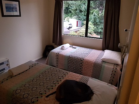 2020-08-01 17.41.44 GS8 Jim - motel bedroom.jpeg: 4032x3024, 2509k (2020 Dec 11 13:41)