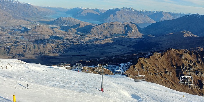 2020-08-05 16.27.26_HDR LG6 Simon - Jim at top of Greengates.jpeg: 4160x2080, 3977k (2020 Aug 10 21:05)