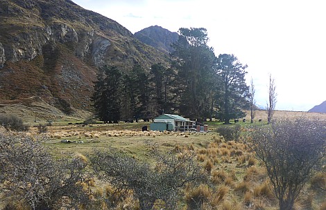 Black Mountain hut
Photographer;&nbsp;Simon
2020-08-29&nbsp;15.04.43;&nbsp;Metadata time: '2020 Aug 29 15:04'
Original size:&nbsp;4,608 x 2,983; 4,590 kB;&nbsp;cr
Filename: 2020-08-29 15.04.43 P1030348 Simon - Black Mountain hut_cr.jpg