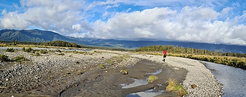 Mataketake Hut to Blue River Hut via tops, drive to Waita River at the south end of Haast-Paringa Cattle Track, tramp to Coppermine Creek Hut