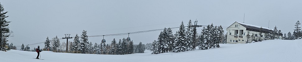 Ski Okushiga Kōgen and Yakebitaiyama
Adrian at the top of Yakebitai Gondola number  1
Photographer;&nbsp;Simon
2024-03-05&nbsp;14.54.37;&nbsp;Metadata time: '2024 Mar 05 14:54'
Original size:&nbsp;18,505 x 3,811; 10,994 kB;&nbsp;stitch
Filename: 2024-03-05 14.54.37 S20+ Simon - Adrian at the top of Yakebitai Gondola number 1_stitch.jpg