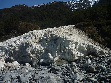 More Avalanche Debris
Photo: Philip
2024-09-30 14.17.37; '2024 Sept 30 14:17'
Original size: 4,320 x 3,240; 5,884 kB
2024-09-30 14.17.37 P1070602 Philip - more avalanche debris.jpeg