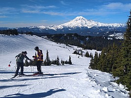 View from the top of the Couloir Express
Photographer;&nbsp;Nick
2025-02-28&nbsp;13.29.37;&nbsp;Metadata time: '2025 Feb 28 13:29'
Original size:&nbsp;4,608 x 3,456; 7,697 kB
Filename: 2025-02-28 13.29.37 Nick - view from the top of the Couloir Express.jpeg