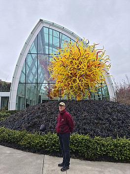 Nick outside the Glasshouse and Pacific Sun
Photographer;&nbsp;Simon
2025-03-02&nbsp;13.46.47;&nbsp;Metadata time: '2025 Mar 02 13:46'
Original size:&nbsp;6,928 x 9,248; 17,542 kB
Filename: 2025-03-02 13.46.47 S20+ Simon - Nick outside the Glasshouse and Pacific Sun.jpeg
