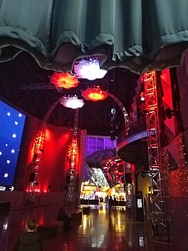 Mo POP interior
Photographer;&nbsp;Nick
2025-03-04&nbsp;12.52.30;&nbsp;Metadata time: '2025 Mar 04 12:52'
Original size:&nbsp;3,456 x 4,608; 3,298 kB
Filename: 2025-03-04 12.52.30 Nick - MoPOP interior.jpeg