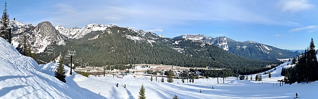 Top of Pacific Crest Chair
Photographer;&nbsp;Simon
2025-03-07&nbsp;15.37.33;&nbsp;Metadata time: '2025 Mar 07 15:37'
Original size:&nbsp;20,011 x 6,256; 14,479 kB;&nbsp;stitch
Filename: 2025-03-07 15.37.33 S20+ Simon - top of Pacific Crest Chair_stitch.jpg