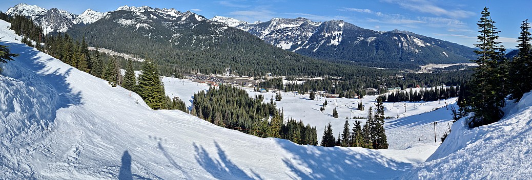 View of top Traverse
Photo: Simon
2025-03-07 14.14.07; '2025 Mar 07 14:14'
Original size: 20,683 x 7,017; 20,640 kB; stitch
2025-03-07 14.14.07 S20+ Simon - view of top Traverse_stitch.jpg