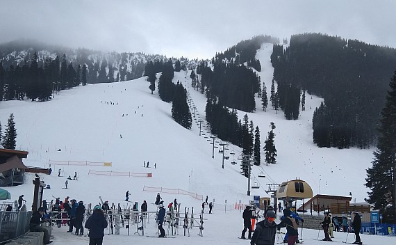 Stevens Pass base Kehr's Chair
Photographer;&nbsp;Nick
2025-03-08&nbsp;10.17.43;&nbsp;Metadata time: '2025 Mar 08 10:17'
Original size:&nbsp;3,427 x 2,116; 3,160 kB;&nbsp;cr
Filename: 2025-03-08 10.17.43 Nick - Stevens Pass base Kehr's Chair_cr.jpg