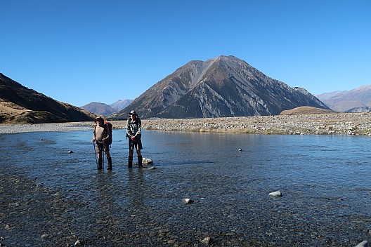 Simon and Bruce crossing the Waitāwhiri
Photographer;&nbsp;Brian
2026-03-07&nbsp;10.36.58;&nbsp;Metadata time: '2026 Mar 07 10:36'
Original size:&nbsp;5,472 x 3,648; 9,280 kB
Filename: 2026-03-07 10.36.58 CPSG7MII IMG_1810 Brian - Simon and Bruce crossing the Waitāwhiri.jpeg
