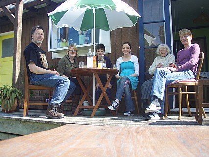 
2007-09-15&nbsp;13.13.46;&nbsp;Metadata time: '2007 Sept 15 13:13'
Original size:&nbsp;3,072 x 2,304; 2,939 kB
Filename: 2007-09-15 13.13.46 P9150003.jpeg