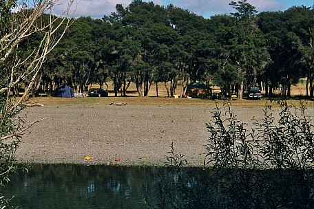 15 A  0301 Morison Busch campsite from across the Ruamahanga

Original size: 3,000 x 2,000; 742 kB
15A_0301 Morison Busch campsite from across the Ruamahanga.jpg