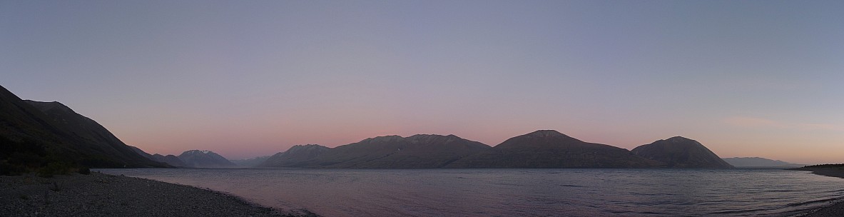 2015-01-07 21.35.00 Panorama Simon - Lake Ohau sunset_stitch.jpg: 11300x2903, 4593k (2015 Jan 17 09:17)