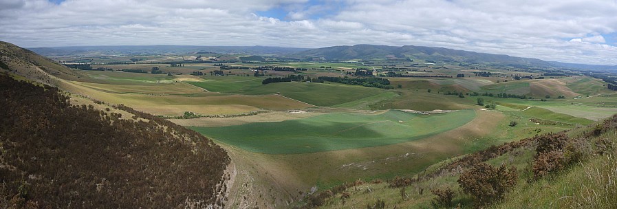 2014-12-29 12.20.00 Panorama Simon - View from Rockburn Road_stitch.jpg: 8041x2724, 2463k (2015 Jan 17 08:46)