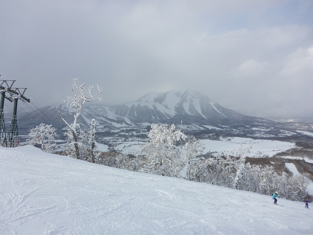 2016-02-27 14.54.58 P1000551 Simon - Mt Yōtei.jpeg: 4608x3456, 6232k (2016 Mar 07 23:08)