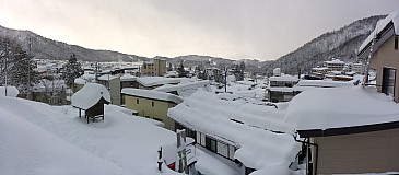 2017-01-15 16.29.07 Panorama Simon - Nozawa Onsen_stitch.jpeg: 6817x2986, 15592k (2017 Nov 05 13:22)