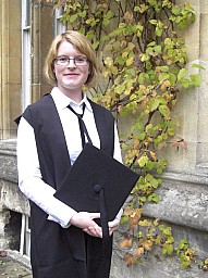 Matriculation get-up.jpg: 640x857, 106k (2007 Oct 15 09:16)