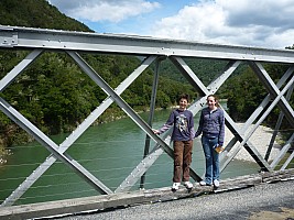 2011-01-22 15.18.47 P1010923 Simon Buller Iron Bridge.jpeg: 4000x3000, 6654k (2011 Jan 22 15:18)