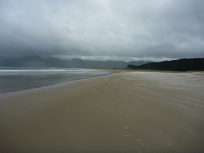 2012-12-30 16.50.20 P1040516 Simon - Whangapoua Beach.jpeg: 4000x3000, 4091k (2012 Dec 30 16:50)