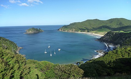 Harataonga Bay
Photo: Simon
2012-12-31 17.49.27; '2012 Dec 31 17:49'
Original size: 4,990 x 2,998; 1,702 kB; stitch
2012-12-31 17.49.27 P1040570 Simon - Harataonga Bay_stitch.jpeg