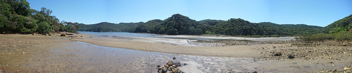 Whangaparapara Inlet
Photographer;&nbsp;Simon
2013-01-01&nbsp;15.44.22;&nbsp;Metadata time: '2013 Jan 01 15:44'
Original size:&nbsp;12,339 x 2,568; 5,227 kB;&nbsp;stitch
Filename: 2013-01-01 15.44.22 P1040597 Simon - Whangaparapara Inlet_stitch.jpg
