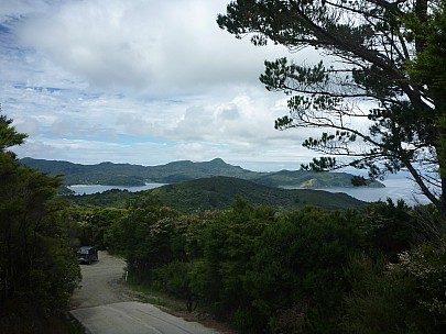 2012-12-28 13.22.58 P1040467 Simon - view from Schooner Bay Road.jpeg: 4000x3000, 5816k (2012 Dec 28 13:22)