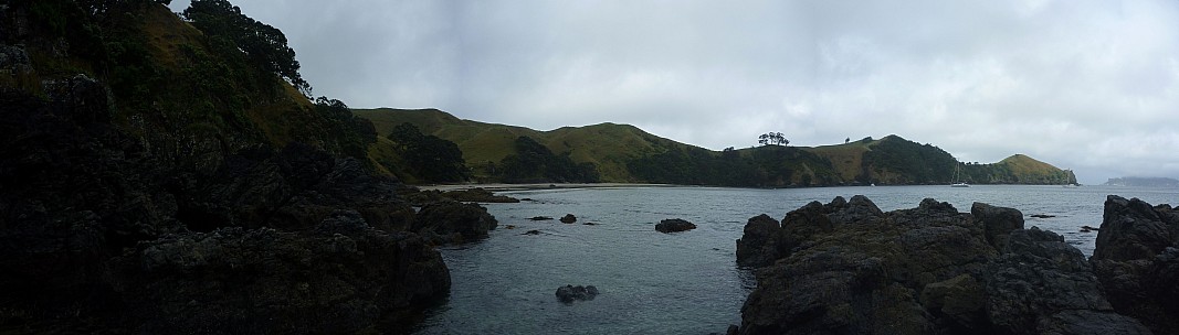 2012-12-30 17.02.28 P1040521 Simon - Tapuwai Point Bay_stitch.jpg: 9732x2773, 2134k (2013 Jan 27 20:58)