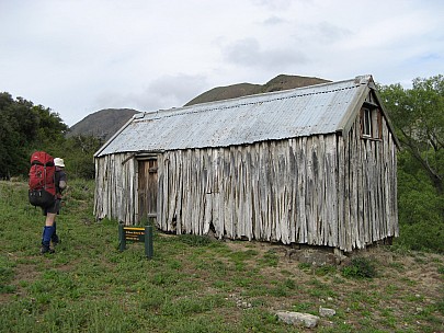 2013-11-17 10.23.49 IMG_2989 Brian - Historic Willows Hut.jpeg: 3072x2304, 992k (2013 Nov 17 10:23)