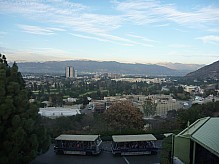 2014-01-19 16.17.16 P1000088 Simon - Universal Studion lots and San Gabriel mountains behind.jpeg: 4000x3000, 4893k (2014 Jan 20 12:17)
