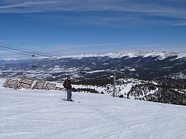 2014-01-22 12.14.50 P1000445 Jim - Simon at top of Parsenn Lift.jpeg: 4320x3240, 4819k (2014 Jan 25 19:31)