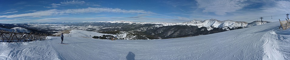 2014-01-22 14.34.00 Panorama Simon - Parsenn Bowl_stitch.jpg: 12973x2717, 4026k (2014 Feb 17 19:00)