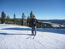 2014-01-25 15.08.13 P1000175 Simon - on Storm Peak.jpeg: 4000x3000, 6104k (2014 Jan 26 11:08)