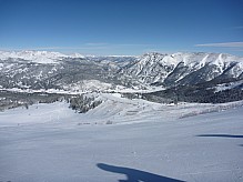 2014-01-28 11.39.33 P1000217 Simon - looking down to Alpine Express.jpeg: 4000x3000, 5652k (2014 Jan 29 07:39)