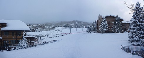 2014-02-01 16.28.00 Panorama Simon - view from Lichenhearth2 to Lichenhearth1_stitch.jpg: 6751x2754, 1590k (2014 Sept 04 19:47)