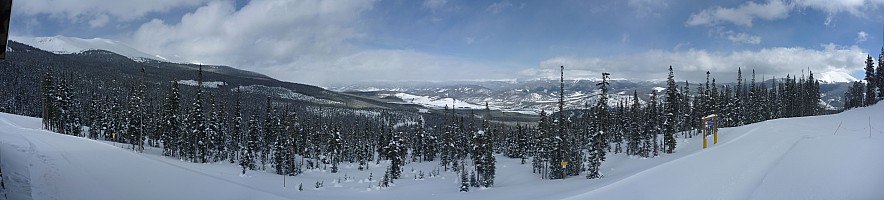 2014-02-05 12.57.00 Panorama Simon - 6 Peak warming hut_stitch.jpg: 11891x2691, 3547k (2014 Feb 24 07:21)