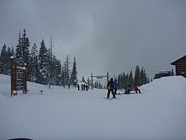 2014-02-06 12.54.50 P1000394 Simon - top of Beaver Creek Mountain.jpeg: 4000x3000, 4241k (2014 Feb 07 08:54)