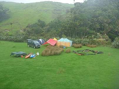 2014-04-20 10.26.48 P1000552 Simon - our Campsite.jpeg: 4000x3000, 6710k (2014 May 09 10:43)