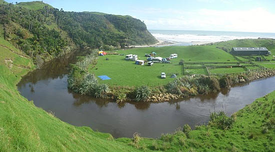 2014-04-20 11.57.02 P1000563 Simon - campsite from road_stitch.jpg: 5202x2883, 2159k (2014 May 09 10:44)