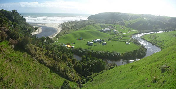 2014-04-21 11.14.00 Panorama Simon - Sandhills campsite_stitch.jpg: 5686x2891, 2242k (2014 May 09 10:51)